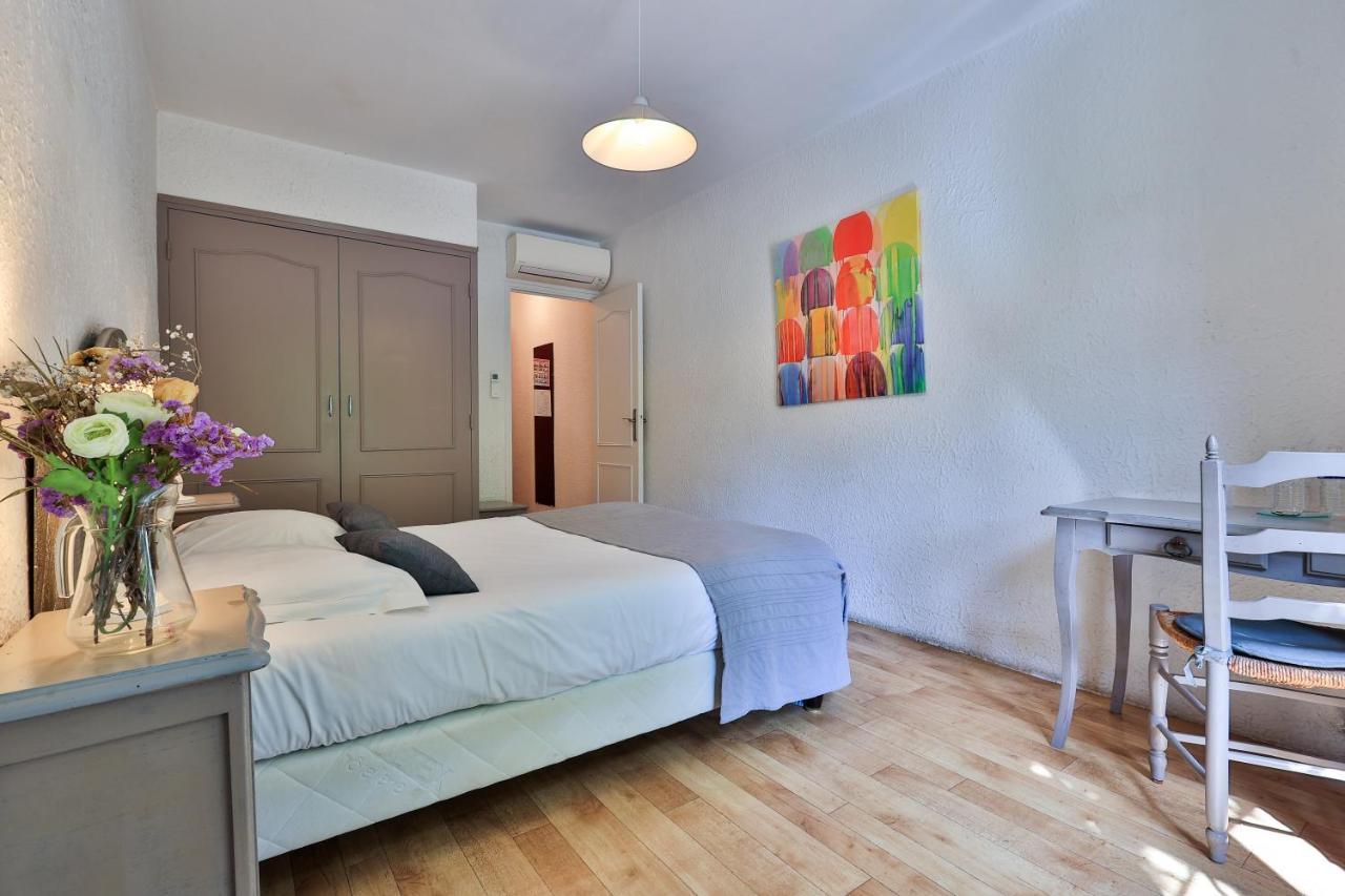 Logis Hotel Castel Mouisson Barbentane Екстериор снимка