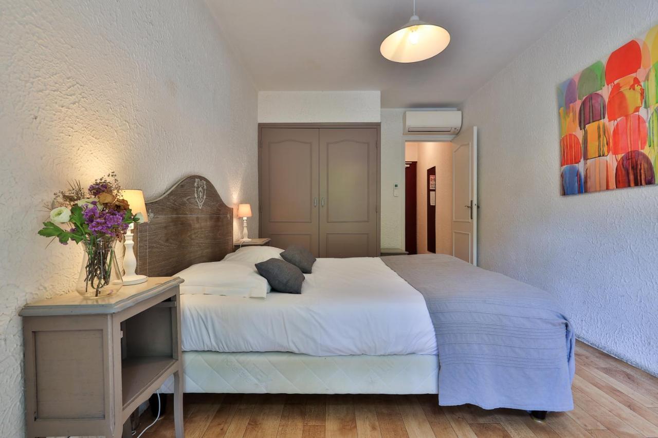 Logis Hotel Castel Mouisson Barbentane Екстериор снимка