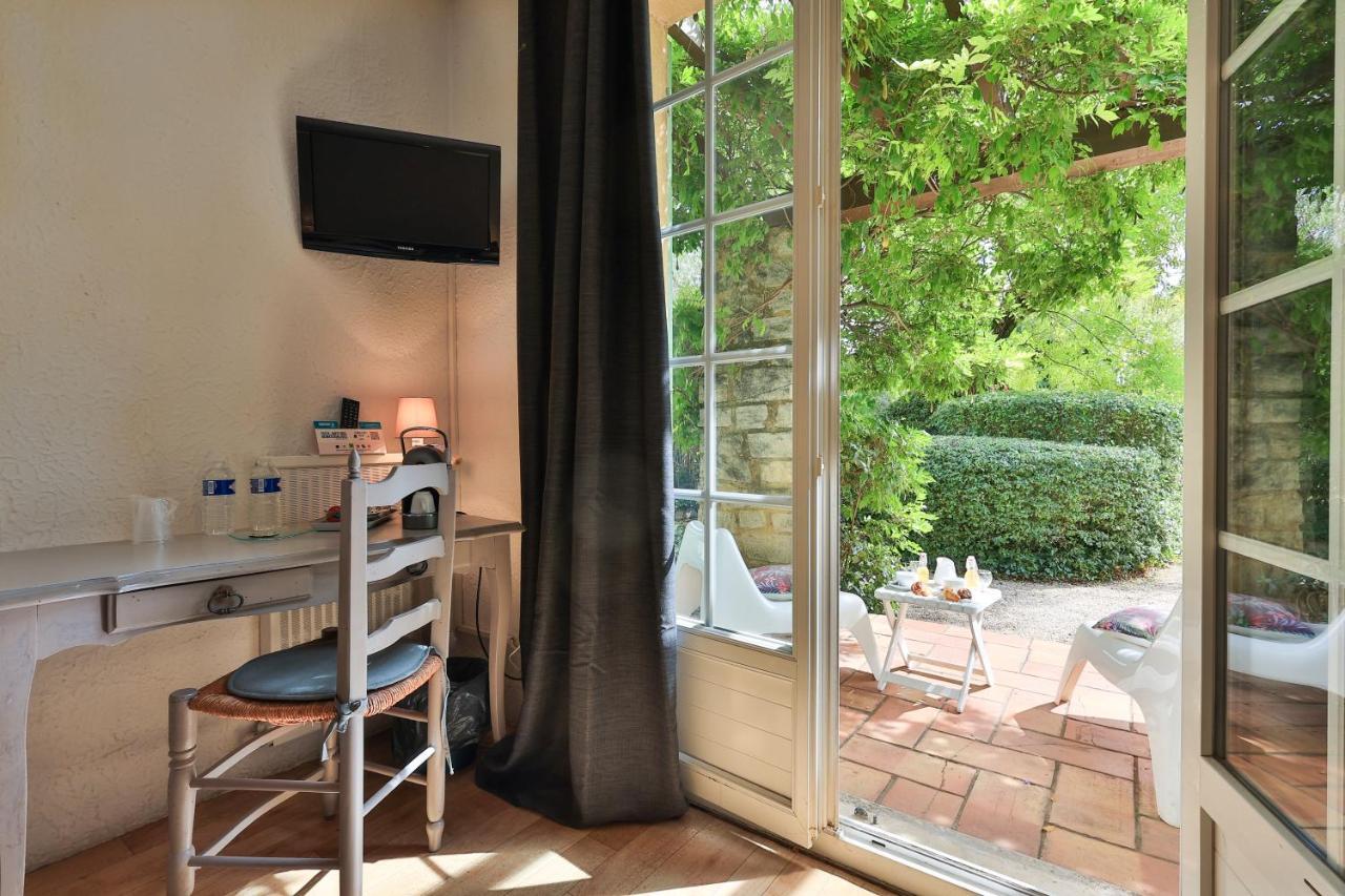 Logis Hotel Castel Mouisson Barbentane Екстериор снимка