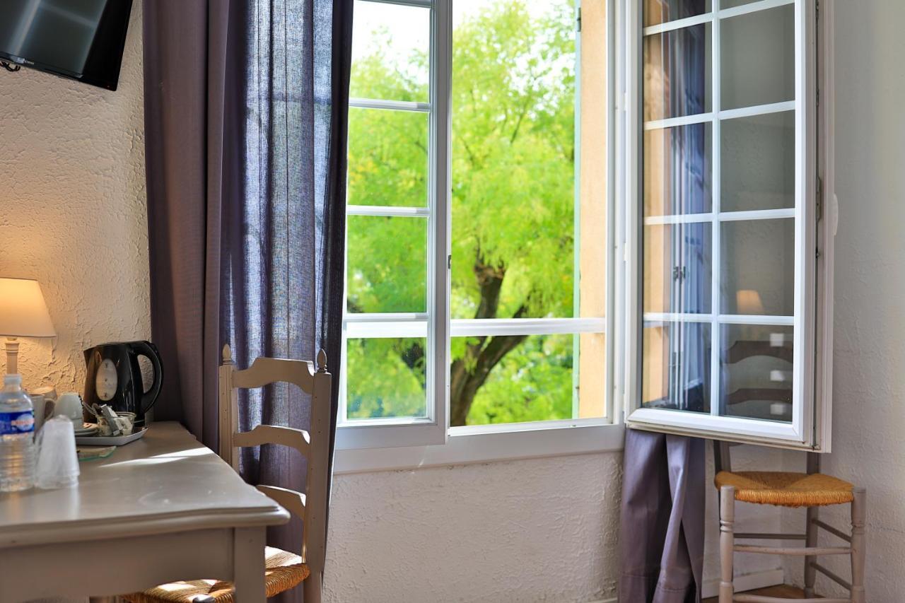 Logis Hotel Castel Mouisson Barbentane Екстериор снимка