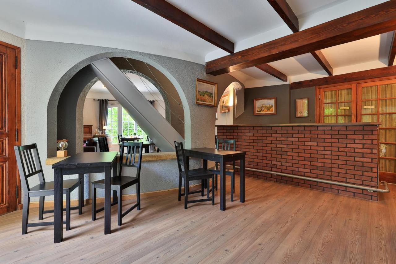 Logis Hotel Castel Mouisson Barbentane Екстериор снимка