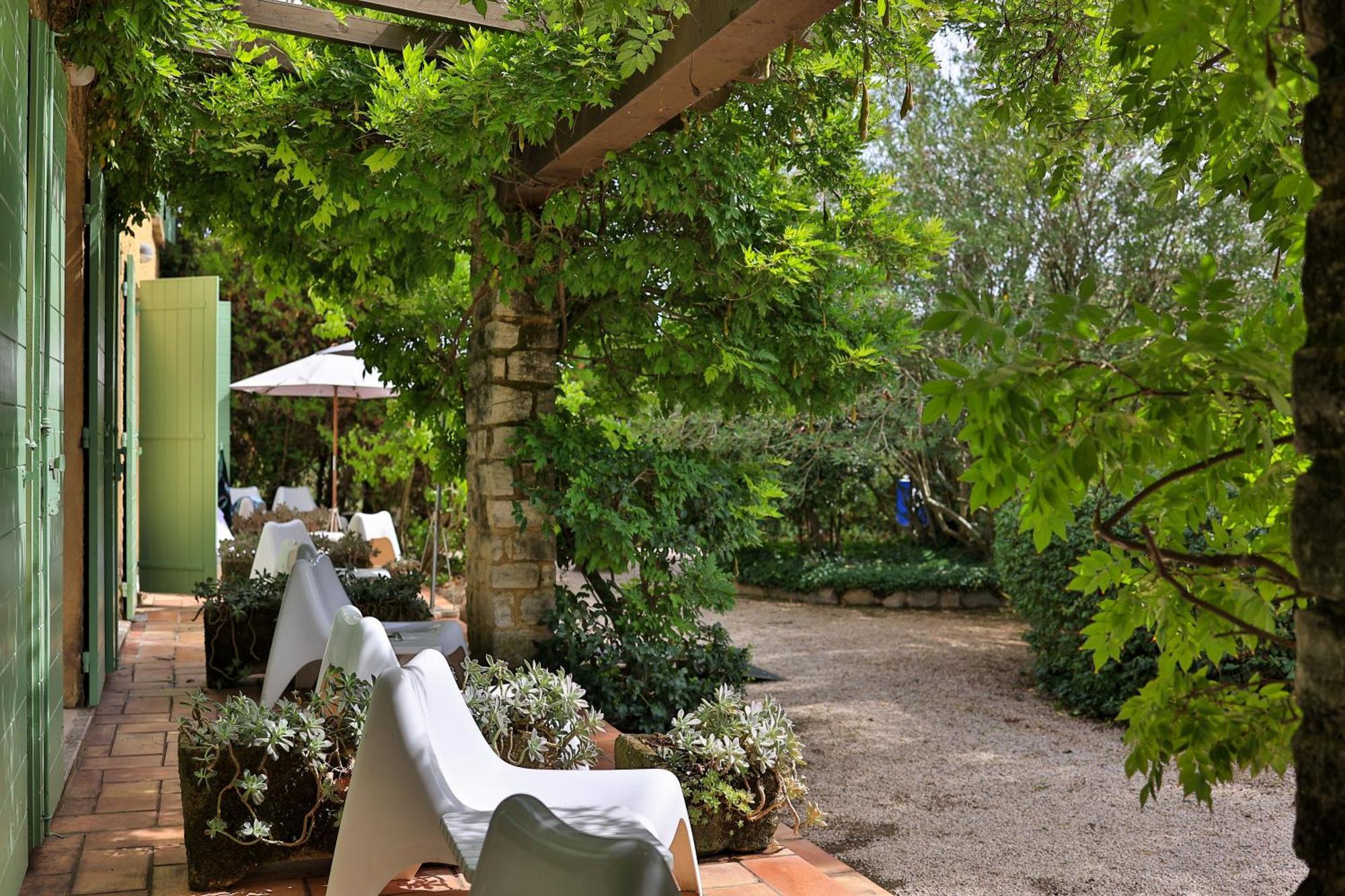 Logis Hotel Castel Mouisson Barbentane Екстериор снимка