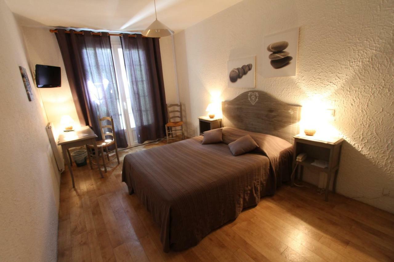 Logis Hotel Castel Mouisson Barbentane Екстериор снимка
